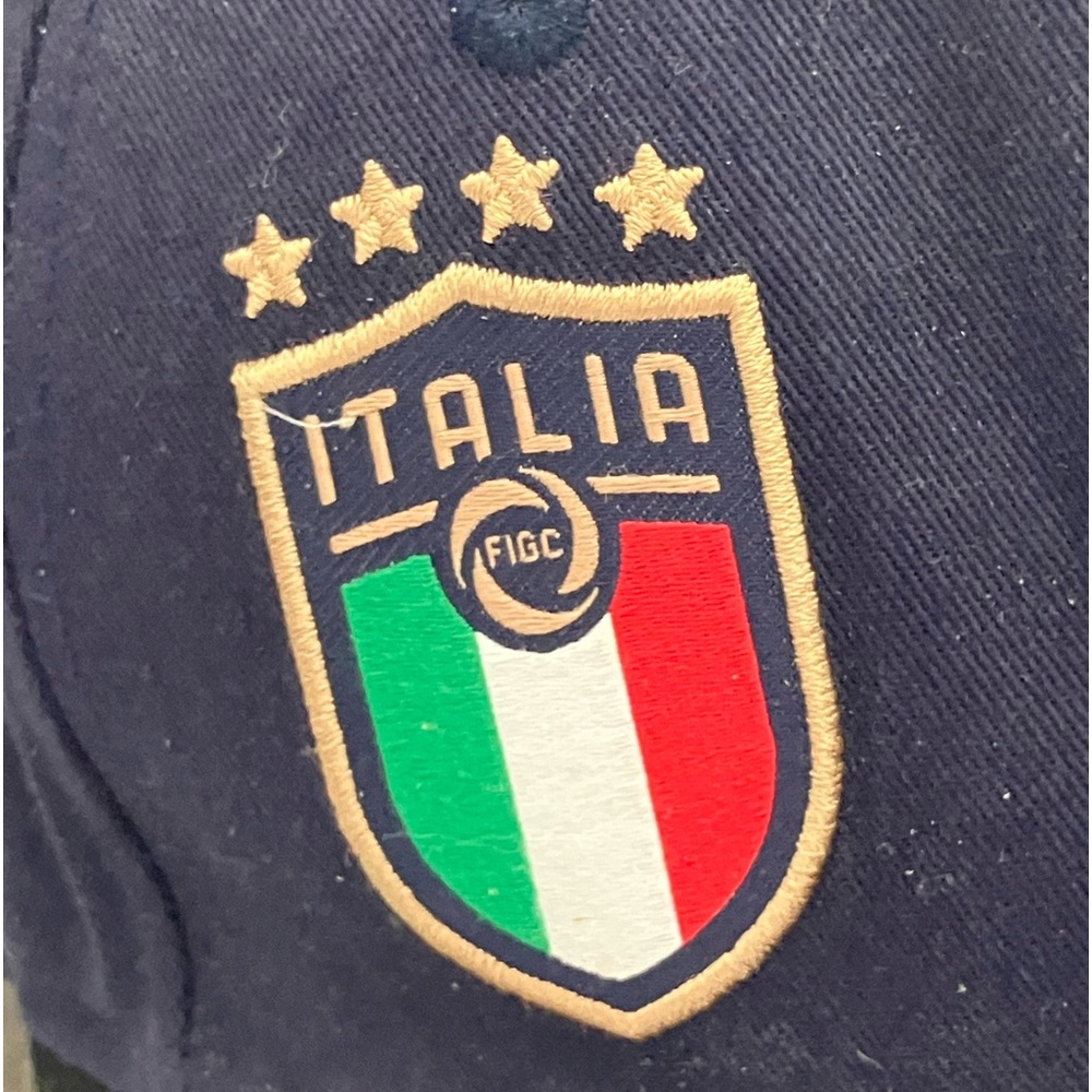 Italia FIGC Soccer Flatbrim Adjustable Cap🌺❤️